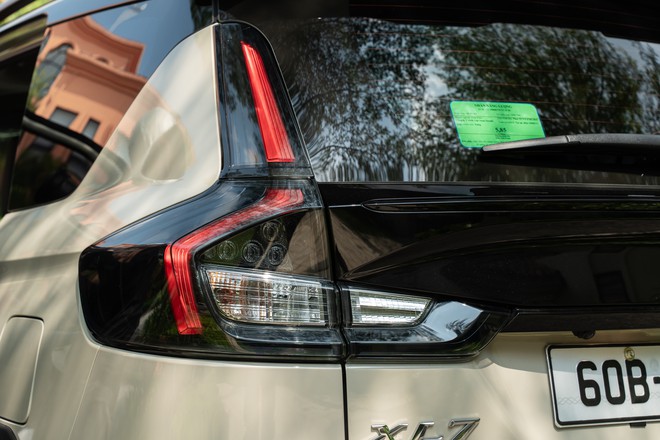 Suzuki XL7 2026 ra mắt Việt Nam: Gi&aacute; từ gần 570 triệu đồng, thiết kế tinh chỉnh bắt mắt hơn, th&ecirc;m bản 'base' mới rẻ hơn cạnh tranh Xpander - Ảnh 4.