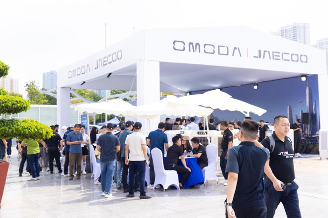 Nh&igrave;n lại sức n&oacute;ng của VIMS 2026: 2 ng&agrave;y tổ chức, quy tụ 20 thương hiệu, 60 mẫu xe v&agrave; hơn 2.000 lượt l&aacute;i thử - Ảnh 15.