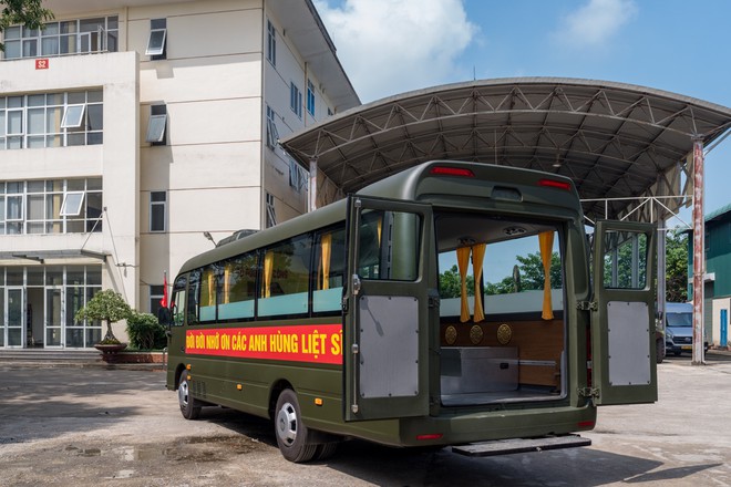 35 xe Hyundai County được cải ho&aacute;n th&agrave;nh phương tiện đặc biệt phục vụ t&igrave;m kiếm h&agrave;i cốt liệt sĩ - Ảnh 4.