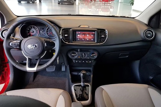 Kia Soluto giảm giá còn dưới 300 triệu đồng: Rẻ nhất phân khúc nhưng cấu hình hộp số không dành cho số đông - Ảnh 5.