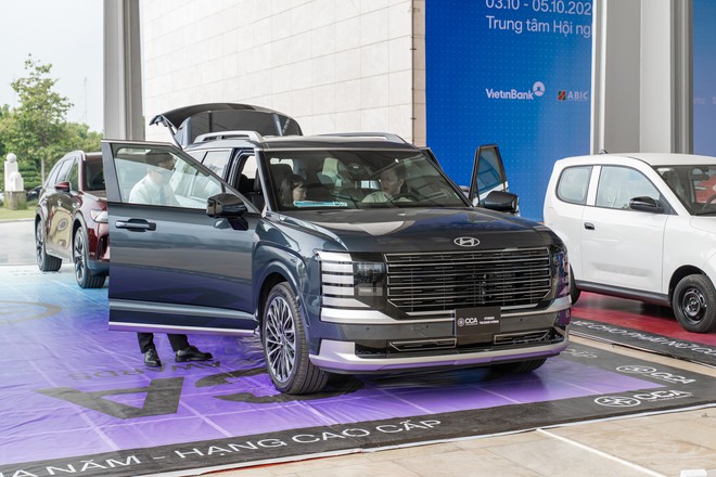 Hyundai tiếp tục chơi &lsquo;s&aacute;t v&aacute;n&rsquo; với thị trường: Santa Fe vẫn hỗ trợ 220 triệu, Palisade v&agrave; Venue nhập cuộc, Tucson giảm hỗ trợ - Ảnh 6.