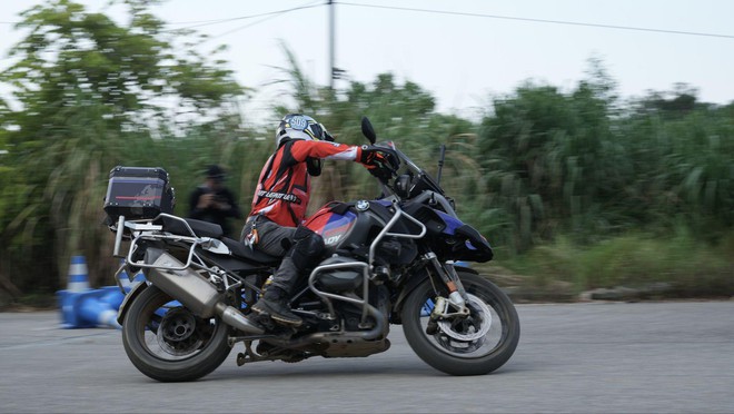 Hạng ADV tr&ecirc;n 800cc tạo dấu ấn tại Victory Challenge Motocross 2026 - Ảnh 4.