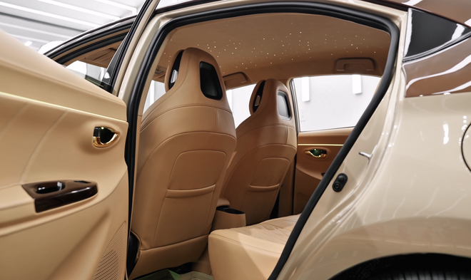 Đang l&aacute;i BMW X6 nhưng đại gia Việt quyết 'l&ecirc;n đời' Vios 12 năm tuổi như xe tiền tỷ: Tiền kh&ocirc;ng quan trọng, miễn l&agrave; độc nhất v&ocirc; nhị - Ảnh 12.