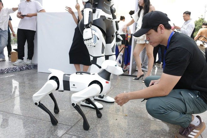 Loạt công nghệ đáng chú ý tại Ngày hội Đổi mới sáng tạo 2026: Ô tô, robot, AI, bản đồ số… - Ảnh 3.
