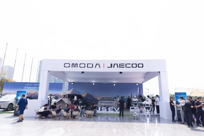 Lần đầu tới triển l&atilde;m &ocirc; t&ocirc; ở Việt Nam m&agrave; t&ocirc;i chỉ quẩn quanh một khu vực v&igrave; biết r&otilde; thứ m&igrave;nh cần t&igrave;m - Ảnh 6.