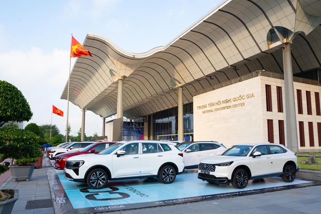 Lần đầu tới triển l&atilde;m &ocirc; t&ocirc; ở Việt Nam m&agrave; t&ocirc;i chỉ quẩn quanh một khu vực v&igrave; biết r&otilde; thứ m&igrave;nh cần t&igrave;m - Ảnh 3.
