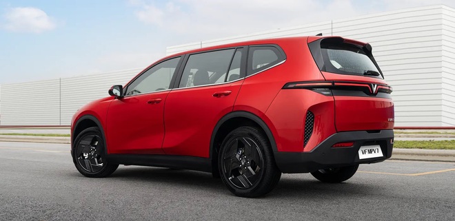 Thị trường ô tô Việt Nam 'mở bát' bằng loạt xe mới: Phần lớn ở phân khúc phổ thông, 2 xe điện giá chỉ hơn 300 triệu đồng- Ảnh 5. Thị trường ô tô Việt Nam 'mở bát' bằng loạt xe mới: Phần lớn ở phân khúc phổ thông, 2 xe điện giá chỉ hơn 300 triệu đồng- Ảnh 5.