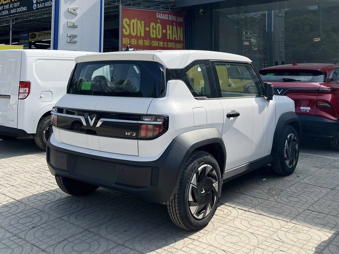 Thị trường ô tô Việt Nam 'mở bát' bằng loạt xe mới: Phần lớn ở phân khúc phổ thông, 2 xe điện giá chỉ hơn 300 triệu đồng- Ảnh 8. Thị trường ô tô Việt Nam 'mở bát' bằng loạt xe mới: Phần lớn ở phân khúc phổ thông, 2 xe điện giá chỉ hơn 300 triệu đồng- Ảnh 8.