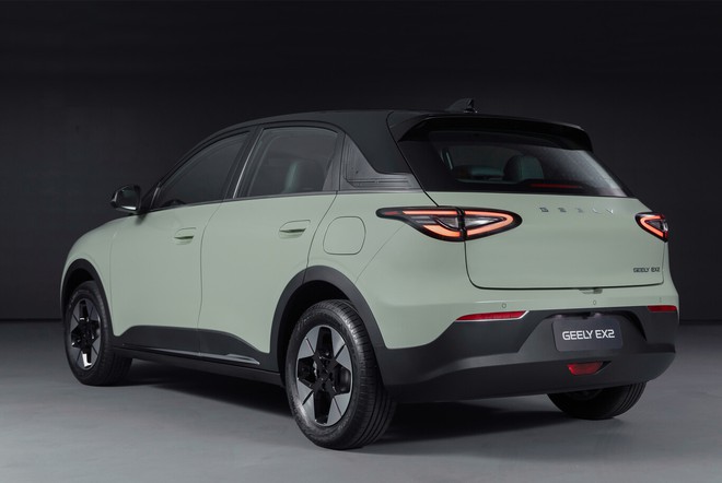 Geely EX2 về Việt Nam, dễ ra mắt sau Tết: M&agrave;n h&igrave;nh khủng, nhiều chỗ để đồ, c&oacute; ADAS- Ảnh 3.