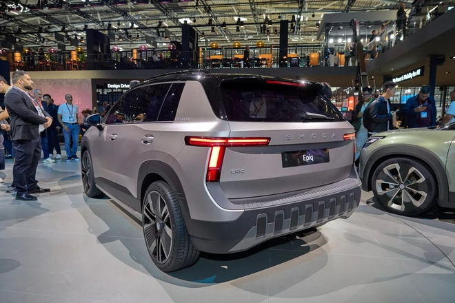 'Skoda Kushaq bản điện' sắp ra mắt: Chạy tới 430km/sạc, sẽ l&agrave; mẫu xe điện rẻ nhất h&atilde;ng, gi&aacute; chỉ ngang bản xăng- Ảnh 11.