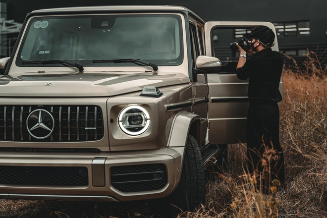 Cái gật đầu muộn của chủ xe Ferrari và hành trình ‘chụp, in ảnh, trao tay’: Cảm xúc tạo ra triệu view chứ không phải xế khủng!- Ảnh 6. Cái gật đầu muộn của chủ xe Ferrari và hành trình ‘chụp, in ảnh, trao tay’: Cảm xúc tạo ra triệu view chứ không phải xế khủng!- Ảnh 6.