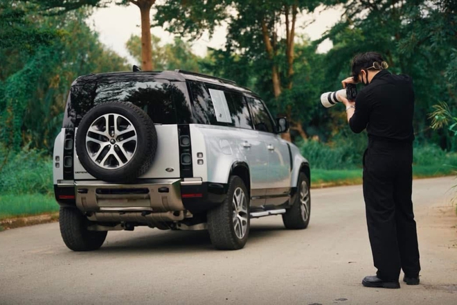 Cái gật đầu muộn của chủ xe Ferrari và hành trình ‘chụp, in ảnh, trao tay’: Cảm xúc tạo ra triệu view chứ không phải xế khủng!- Ảnh 7. Cái gật đầu muộn của chủ xe Ferrari và hành trình ‘chụp, in ảnh, trao tay’: Cảm xúc tạo ra triệu view chứ không phải xế khủng!- Ảnh 7.