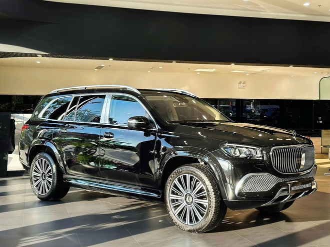 &lsquo;Ho&agrave;ng tử nhạc cưới&rsquo; Đức Ph&uacute;c chốt sổ cuối năm cực gắt: Sắm Mercedes-Maybach GLS ni&ecirc;m yết gần 9 tỷ đồng đ&uacute;ng Valentine để kịp chơi Tết- Ảnh 4.
