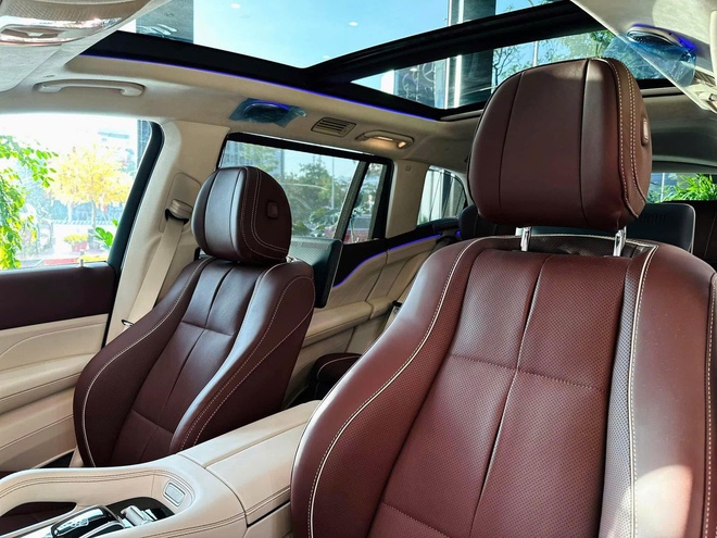 &lsquo;Ho&agrave;ng tử nhạc cưới&rsquo; Đức Ph&uacute;c chốt sổ cuối năm cực gắt: Sắm Mercedes-Maybach GLS ni&ecirc;m yết gần 9 tỷ đồng đ&uacute;ng Valentine để kịp chơi Tết- Ảnh 7.