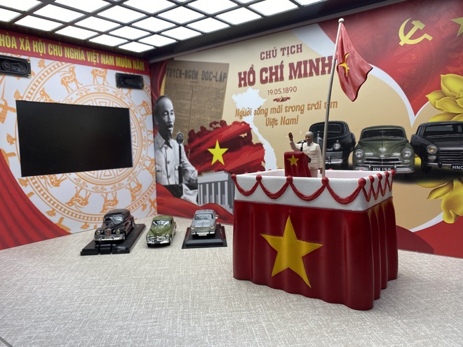 Từ Toyota Crown tới VinFast VF 9: Tay chơi H&agrave; Th&agrave;nh kể chuyện lịch sử bằng m&ocirc; h&igrave;nh xe- Ảnh 7.