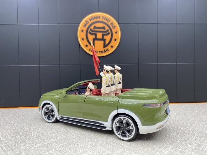 Từ Toyota Crown tới VinFast VF 9: Tay chơi H&agrave; Th&agrave;nh kể chuyện lịch sử bằng m&ocirc; h&igrave;nh xe- Ảnh 15.