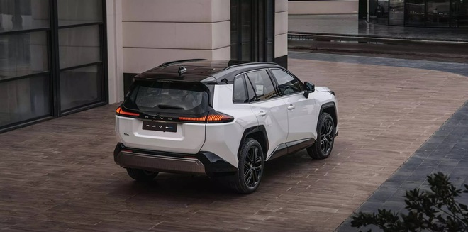 Toyota RAV4 đời mới th&ecirc;m bản xăng cạnh tranh CX-5, CR-V- Ảnh 2.