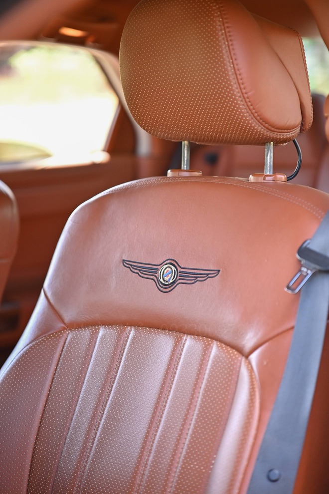 Rao Chrysler 300C hơn 500 triệu đồng, người bán cho biết: ‘Đời sâu nhưng rất lực’- Ảnh 12. Rao Chrysler 300C hơn 500 triệu đồng, người bán cho biết: ‘Đời sâu nhưng rất lực’- Ảnh 12.