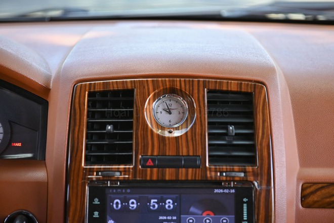 Rao Chrysler 300C hơn 500 triệu đồng, người bán cho biết: ‘Đời sâu nhưng rất lực’- Ảnh 9. Rao Chrysler 300C hơn 500 triệu đồng, người bán cho biết: ‘Đời sâu nhưng rất lực’- Ảnh 9.