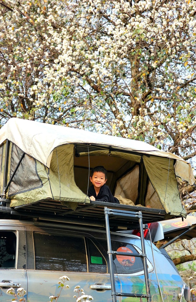 Gia đ&igrave;nh H&agrave; Nội bỏ cả tỷ l&agrave;m nh&agrave; di động từ xe Ford: &lsquo;Tốn một ch&uacute;t nhưng đi khắp Việt Nam m&agrave; vẫn v&aacute;c được cả nh&agrave; đi theo&rsquo;- Ảnh 10.