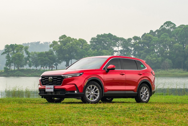 Ph&acirc;n v&acirc;n lựa chọn Honda CR-V bản L hybrid hoặc thuần xăng, bảng chi tiết dưới đ&acirc;y sẽ chỉ ra từng kh&aacute;c biệt về trang bị- Ảnh 2.