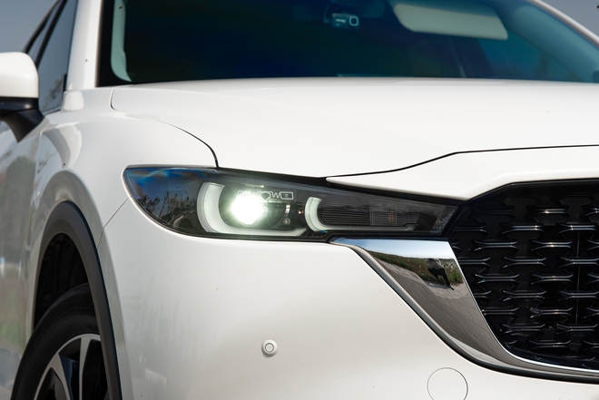 Giải mã nghịch lý Mazda CX-5: Vì sao món hời ‘cũ kỹ’ này vẫn đè bẹp đối thủ mới toanh?- Ảnh 3. Giải mã nghịch lý Mazda CX-5: Vì sao món hời ‘cũ kỹ’ này vẫn đè bẹp đối thủ mới toanh?- Ảnh 3.