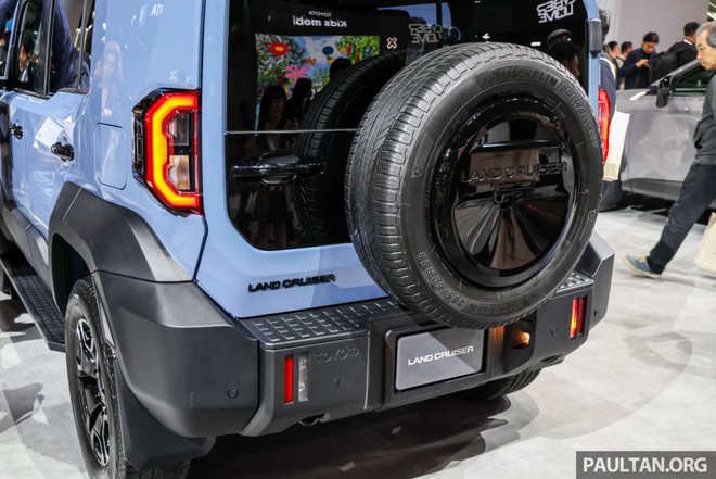 Toyota Land Cruiser FJ ra mắt th&aacute;ng sau ở rất gần Việt Nam: C&ugrave;ng m&aacute;y xăng 2.7L nhưng cao hơn hẳn so với Fortuner- Ảnh 8.