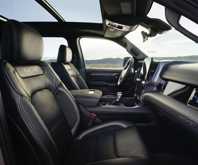 Thêm thông tin ‘hot’ về Jeep, RAM được THACO bán tại Việt Nam: 3 mẫu, ‘giá đề xuất’ rẻ hơn trước cả tỷ đồng, 4 showroom ở Hà Nội, TP.HCM- Ảnh 14. Thêm thông tin ‘hot’ về Jeep, RAM được THACO bán tại Việt Nam: 3 mẫu, ‘giá đề xuất’ rẻ hơn trước cả tỷ đồng, 4 showroom ở Hà Nội, TP.HCM- Ảnh 14.