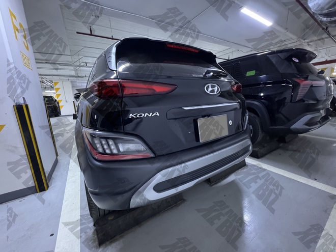 Hyundai Kona bản mới lộ diện tại Việt Nam: Thiết kế mới, tiện nghi xịn s&ograve;, c&oacute; ADAS nhưng kh&ocirc;ng phải xe b&aacute;n đại tr&agrave; cho số đ&ocirc;ng- Ảnh 14.