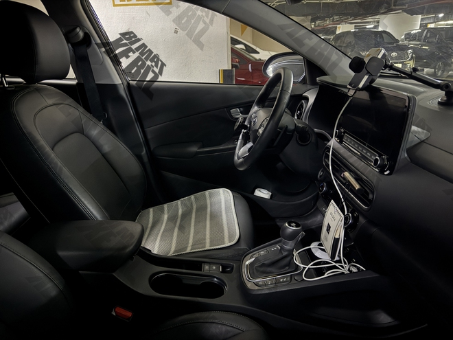 Hyundai Kona bản mới lộ diện tại Việt Nam: Thiết kế mới, tiện nghi xịn s&ograve;, c&oacute; ADAS nhưng kh&ocirc;ng phải xe b&aacute;n đại tr&agrave; cho số đ&ocirc;ng- Ảnh 8.