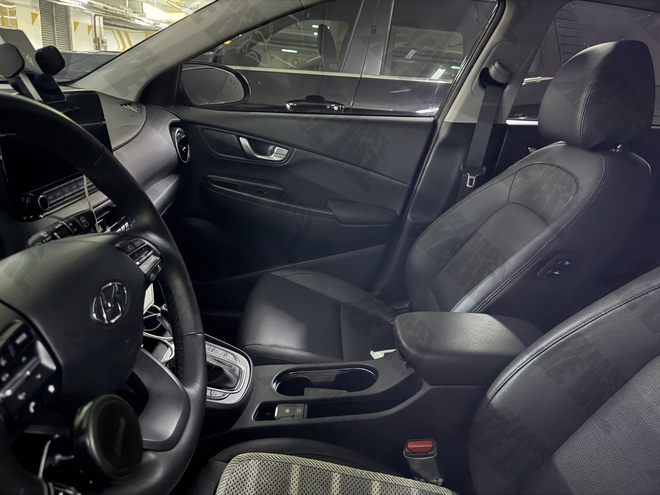 Hyundai Kona bản mới lộ diện tại Việt Nam: Thiết kế mới, tiện nghi xịn s&ograve;, c&oacute; ADAS nhưng kh&ocirc;ng phải xe b&aacute;n đại tr&agrave; cho số đ&ocirc;ng- Ảnh 7.