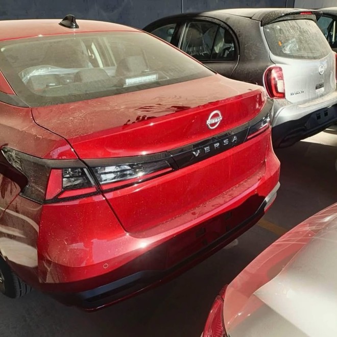 Nissan Almera 2026 lần đầu lộ rõ nét nội thất với màn hình khủng, loa Bose, chất hơn hẳn Vios, City- Ảnh 6. Nissan Almera 2026 lần đầu lộ rõ nét nội thất với màn hình khủng, loa Bose, chất hơn hẳn Vios, City- Ảnh 6.