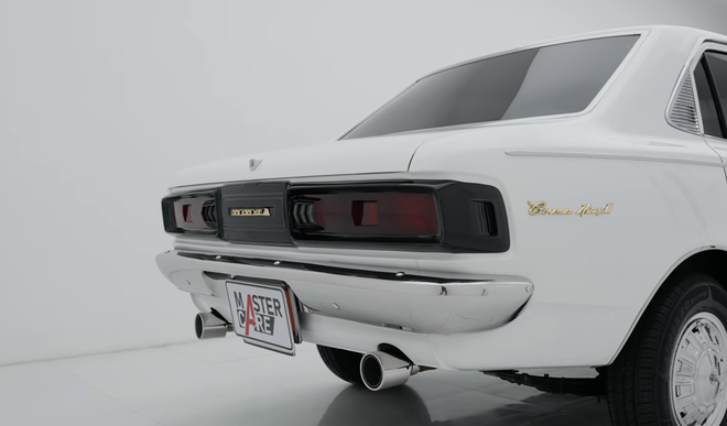 Dân chơi TP.HCM làm mới Toyota Corona 1975 theo cách 'khó nhất': Không độ chế cầu kỳ nhưng mất nhiều thời gian, lựa đúng đồ cũng không đơn giản- Ảnh 6. Dân chơi TP.HCM làm mới Toyota Corona 1975 theo cách 'khó nhất': Không độ chế cầu kỳ nhưng mất nhiều thời gian, lựa đúng đồ cũng không đơn giản- Ảnh 6.