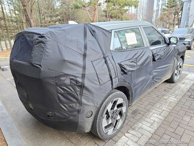 Hyundai Creta đời mới lộ th&ecirc;m nhiều điểm mới lạ: M&acirc;m khủng nhất ph&acirc;n kh&uacute;c, ghế c&oacute; t&iacute;nh năng &lsquo;&ocirc;ng chủ&rsquo; như Camry, nội thất rộng hơn hẳn- Ảnh 4.