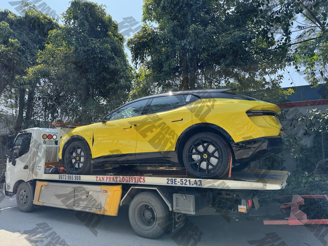 Bộ đ&ocirc;i xe điện Lotus lần đầu lộ diện tại Việt Nam: Mạnh hơn 600 m&atilde; lực, chạy hơn 500km/sạc, c&ugrave;ng ph&acirc;n kh&uacute;c Porsche Macan, Taycan- Ảnh 3.