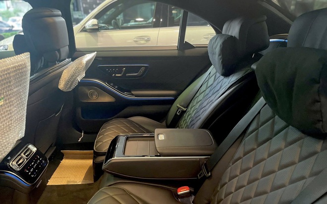 Mercedes-Benz S-Class giảm giá hơn 1,4 tỷ đồng tại đại lý: Thực tế chưa tới 3,6 tỷ, cạnh tranh 7 Series bằng giá tiệm cận niêm yết phân khúc dưới- Ảnh 6. Mercedes-Benz S-Class giảm giá hơn 1,4 tỷ đồng tại đại lý: Thực tế chưa tới 3,6 tỷ, cạnh tranh 7 Series bằng giá tiệm cận niêm yết phân khúc dưới- Ảnh 6.