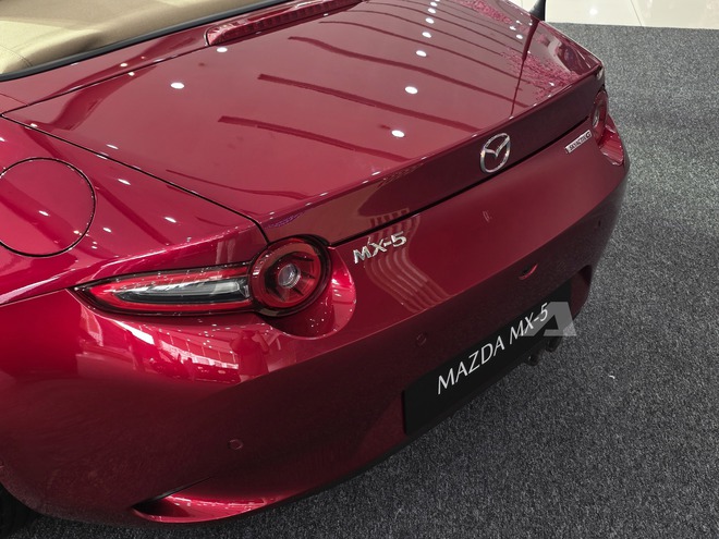 Chạm mặt Mazda MX-5 v&agrave; CX-90 tại H&agrave; Nội: Một chiếc để chơi, một chiếc cho kh&aacute;ch Việt chuộng xe rộng- Ảnh 10.