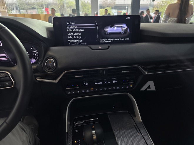 Chạm mặt Mazda MX-5 v&agrave; CX-90 tại H&agrave; Nội: Một chiếc để chơi, một chiếc cho kh&aacute;ch Việt chuộng xe rộng- Ảnh 27.