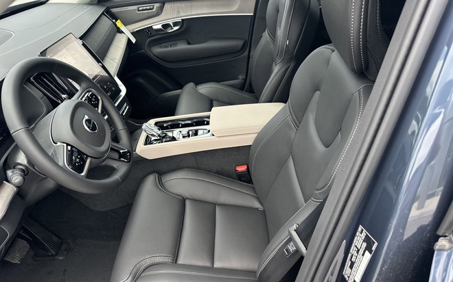 Volvo XC90 2026 đ&atilde; về Việt Nam, ra mắt ngay tuần n&agrave;y: Dự kiến gần 3,6 tỷ đồng rẻ hơn X5, Q7, động cơ kh&aacute;c hẳn trước đ&acirc;y- Ảnh 9.