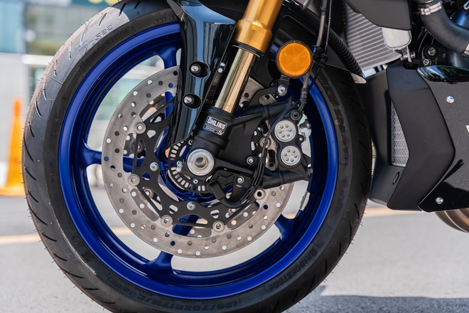 Chọn Kawasaki Z1100 SE hay 'cố' hơn 160 triệu lấy Yamaha MT-10 SP, bảng so s&aacute;nh n&agrave;y gi&uacute;p bạn dễ lựa chọn hơn- Ảnh 8.