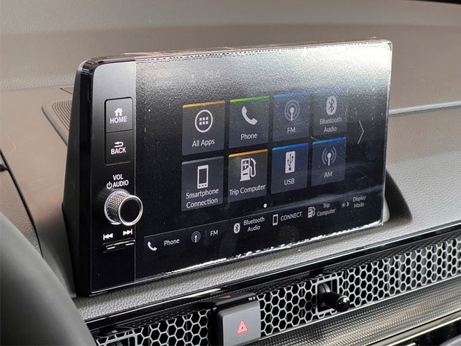 Honda CR-V bản xăng n&acirc;ng cấp tại Việt Nam: Gi&aacute; từ 1,039 tỷ đồng, m&agrave;n h&igrave;nh lớn, th&ecirc;m LaneWatch v&agrave; cảm biến cạnh tranh CX-5- Ảnh 3.