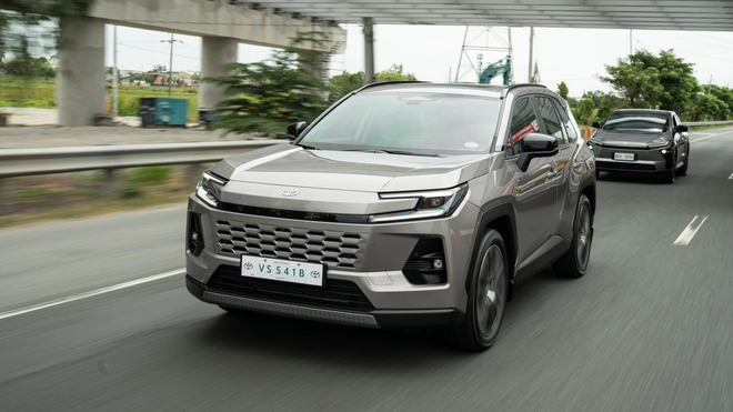 Toyota RAV4 2026 ra mắt ĐN&Aacute;: 2 bản, gi&aacute; quy đổi từ 950 triệu đồng, liệu c&oacute; về Việt Nam cạnh tranh CR-V bằng động cơ hybrid?- Ảnh 10.
