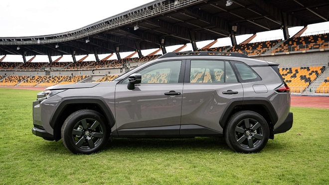 Toyota RAV4 2026 ra mắt ĐN&Aacute;: 2 bản, gi&aacute; quy đổi từ 950 triệu đồng, liệu c&oacute; về Việt Nam cạnh tranh CR-V bằng động cơ hybrid?- Ảnh 13.