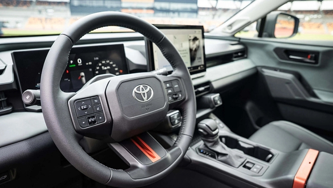 Toyota RAV4 2026 ra mắt ĐN&Aacute;: 2 bản, gi&aacute; quy đổi từ 950 triệu đồng, liệu c&oacute; về Việt Nam cạnh tranh CR-V bằng động cơ hybrid?- Ảnh 14.