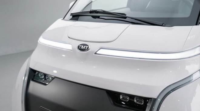 Ô tô điện Việt Nam giá từ 148 triệu đồng sắp ra mắt: Tháo pin như xe máy, sạc được tại nhà, chạy gần 10 vòng Hồ Tây mới hết pin- Ảnh 4. Ô tô điện Việt Nam giá từ 148 triệu đồng sắp ra mắt: Tháo pin như xe máy, sạc được tại nhà, chạy gần 10 vòng Hồ Tây mới hết pin- Ảnh 4.