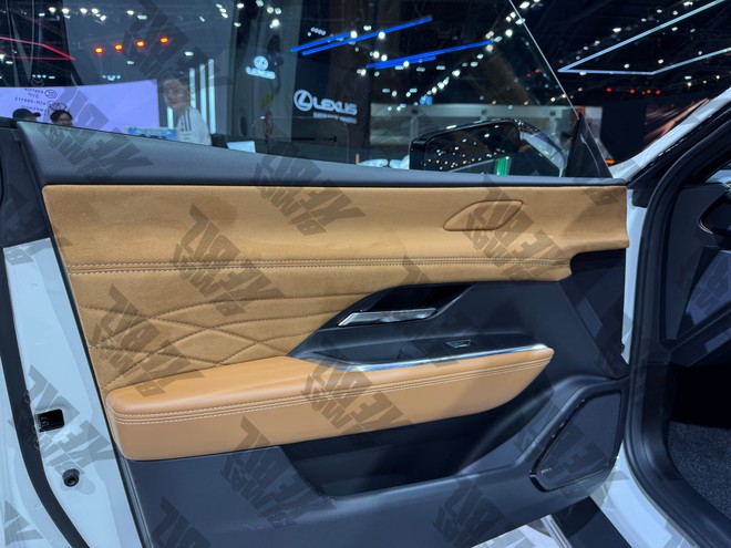 Ngắm Mazda 6e thuần điện: Sạc đầy đi 600 km, kh&oacute; t&igrave;m được đối thủ khi về Việt Nam- Ảnh 12.