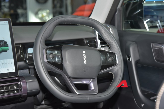 Soi kỹ Jaecoo J5 EV v&agrave; J6 EV sắp ra mắt Việt Nam: Thiết kế như xe sang, một lần sạc chạy TP.HCM - Nha Trang thoải m&aacute;i, 'phả hơi n&oacute;ng' v&agrave;o ph&acirc;n kh&uacute;c B v&agrave; C khi về Việt Nam- Ảnh 6.