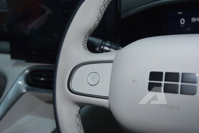 Soi chi tiết Geely EX2 trước giờ ra mắt Việt Nam: M&agrave;n h&igrave;nh 14,6 inch, ADAS đầy đủ, chạy H&agrave; Nội - H&agrave; Tĩnh chỉ trong 1 lần sạc- Ảnh 18.