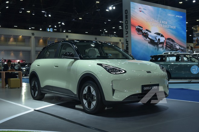 Soi chi tiết Geely EX2 trước giờ ra mắt Việt Nam: M&agrave;n h&igrave;nh 14,6 inch, ADAS đầy đủ, chạy H&agrave; Nội - H&agrave; Tĩnh chỉ trong 1 lần sạc- Ảnh 7.