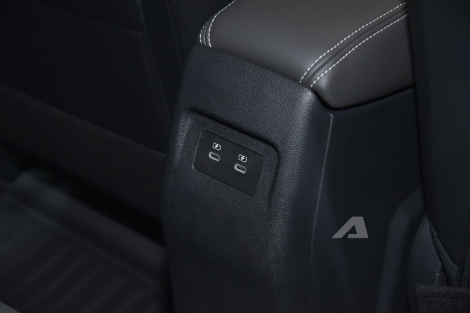 Nissan Kicks 2026 trình làng: Ngoại hình mới hầm hố hơn, thêm màn hình 12,3 inch, giá quy đổi từ 668 triệu đồng- Ảnh 18. Nissan Kicks 2026 trình làng: Ngoại hình mới hầm hố hơn, thêm màn hình 12,3 inch, giá quy đổi từ 668 triệu đồng- Ảnh 18.